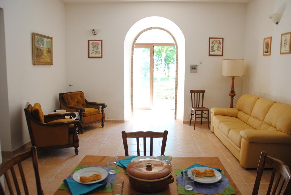 Agriturismo Casal Taccone Apartment Tarquinia Room photo